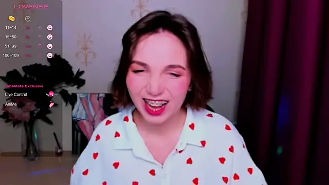 KindHazelHere  online show from 10/10/25, 08:13