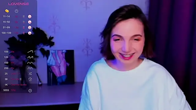 KindHazelHere  online show from 10/14/25, 11:22