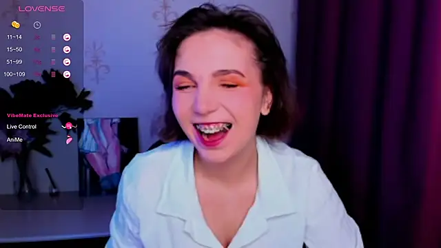 KindHazelHere  online show from 10/22/25, 10:15