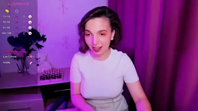 KindHazelHere  online show from 12/05/25, 05:09