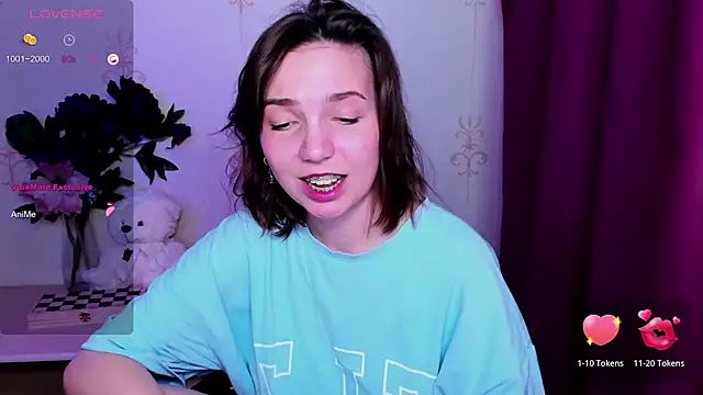 KindHazelHere  online show from 04/04/26, 07:39