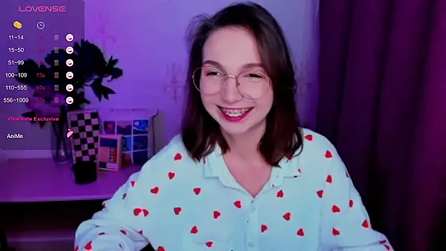 KindHazelHere  online show from 06/30/26, 03:51