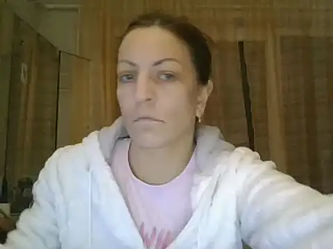 Snapshot of ShawnaAdams chatting on 02/05/25, 07:42 ShawnaAdams online show from 02/05/25, 07:42