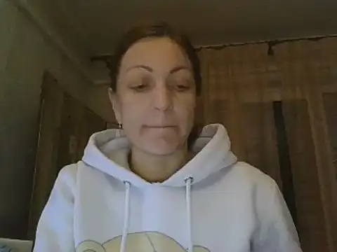 Snapshot of ShawnaAdams chatting on 02/06/25, 05:51 ShawnaAdams online show from 02/06/25, 05:51