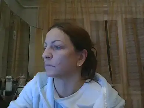 Snapshot of ShawnaAdams chatting on 02/12/25, 07:35 ShawnaAdams online show from 02/12/25, 07:35