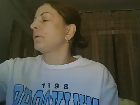 Snapshot of ShawnaAdams chatting on 02/28/25, 04:53 ShawnaAdams online show from 02/28/25, 04:53