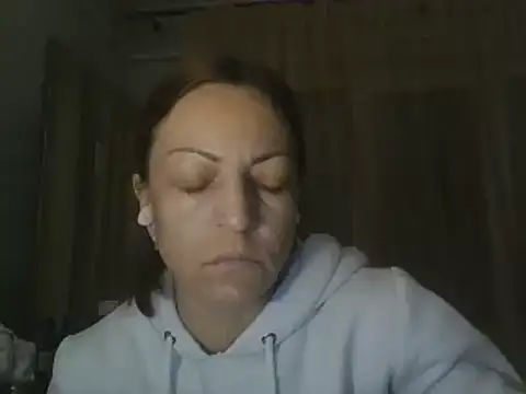 Snapshot of ShawnaAdams chatting on 03/01/25, 05:49 ShawnaAdams online show from 03/01/25, 05:49