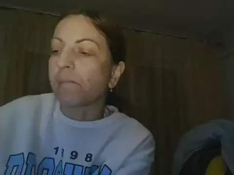 Snapshot of ShawnaAdams chatting on 03/10/25, 05:29 ShawnaAdams online show from 03/10/25, 05:29