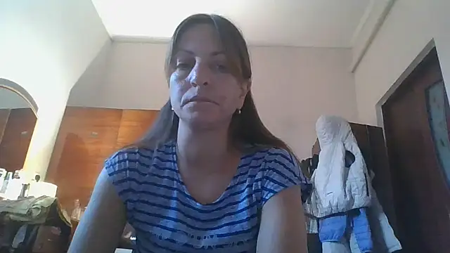 Snapshot of ShawnaAdams chatting on 09/11/25, 04:07 ShawnaAdams online show from 09/11/25, 04:07