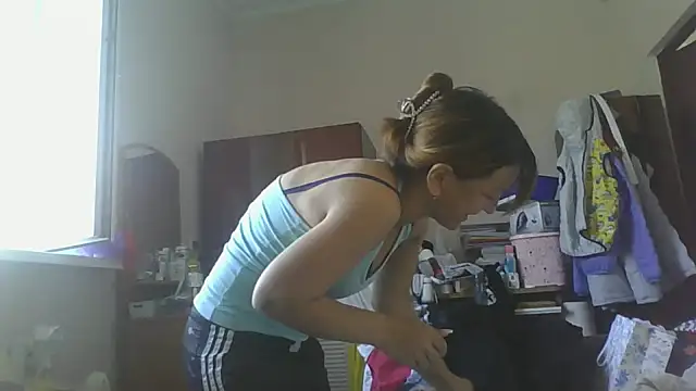 Snapshot of ShawnaAdams chatting on 09/14/25, 09:41 ShawnaAdams online show from 09/14/25, 09:41