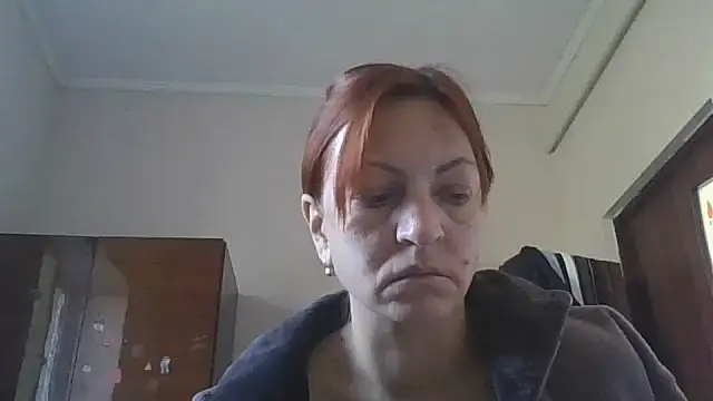 Snapshot of ShawnaAdams chatting on 10/05/25, 08:34 ShawnaAdams online show from 10/05/25, 08:34