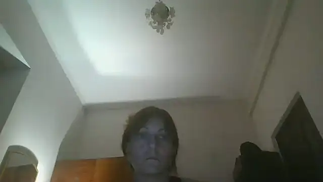 Snapshot of ShawnaAdams chatting on 11/01/25, 05:04 ShawnaAdams online show from 11/01/25, 05:04