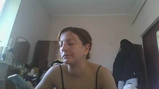 Snapshot of ShawnaAdams chatting on 11/22/25, 10:25 ShawnaAdams online show from 11/22/25, 10:25