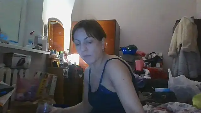 Snapshot of ShawnaAdams chatting on 11/30/25, 02:10 ShawnaAdams online show from 11/30/25, 02:10