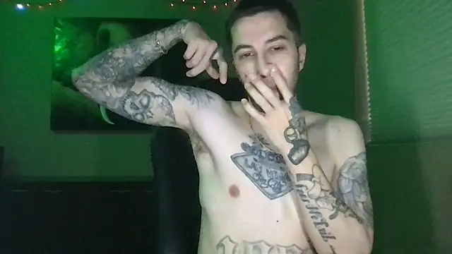 Snapshot of Bwcjoshbanks chatting on 06/30/26, 02:01 Bwcjoshbanks online show from 06/30/26, 02:01