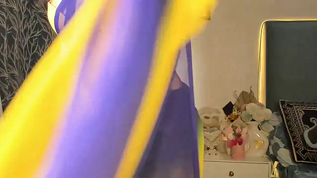 Divyani online show from 04/10/26, 06:01