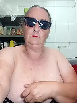 Snapshot of eroticjessitop chatting on 05/03/26, 04:02 eroticjessitop online show from 05/03/26, 04:02