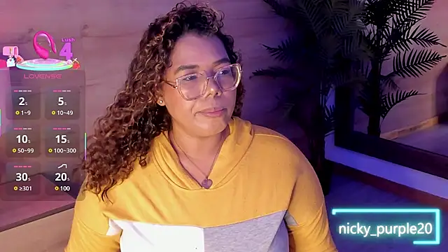  nickypurple  online show from 02/13/25, 12:11