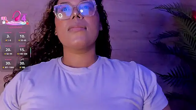  nickypurple  online show from 03/04/25, 12:01