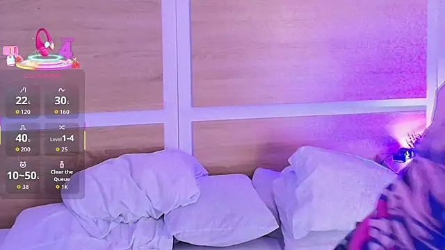  nickypurple  online show from 12/15/25, 07:18