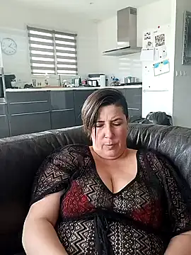 Snapshot of Evalibertinesexy chatting on 02/01/25, 11:32 Evalibertinesexy online show from 02/01/25, 11:32