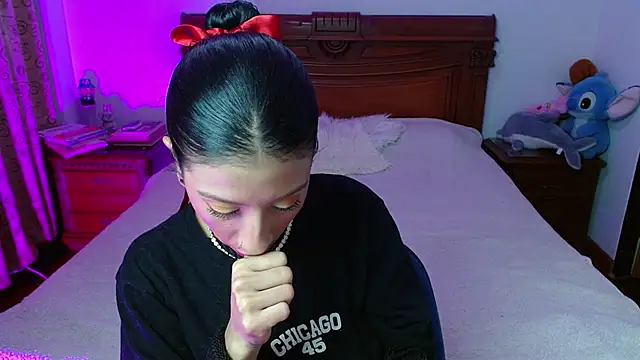  holy 1 online show from 04/15/26, 10:54