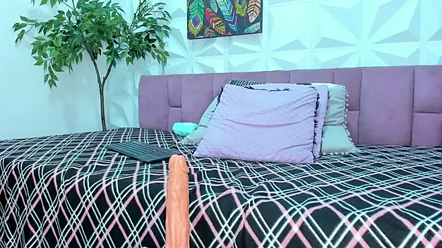 Hellen Sky online show from 02/19/25, 10:20