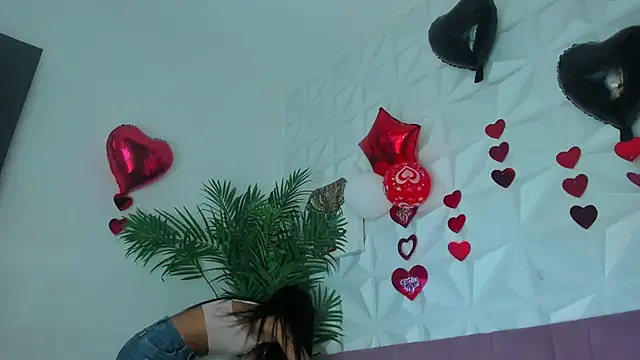 Snapshot of Hellen_Sky chatting on 03/02/26, 07:10 Hellen Sky online show from 03/02/26, 07:10