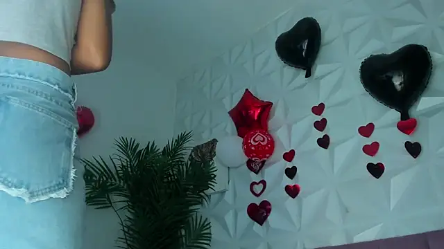 Hellen Sky online show from 03/03/26, 07:09