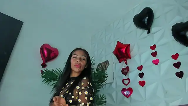 Hellen Sky online show from 04/23/26, 07:05