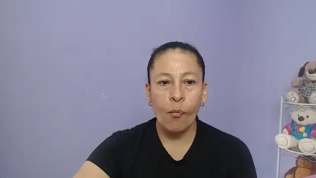 mature martina online show from 12/16/25, 06:35