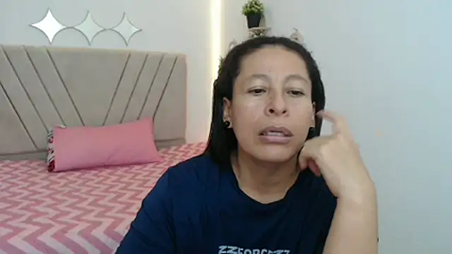 mature martina online show from 04/21/26, 10:34