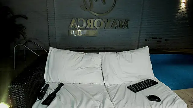 Snapshot of JESYSOZ23_ chatting on 12/23/24, 07:38 JESYSOZ23 online show from 12/23/24, 07:38