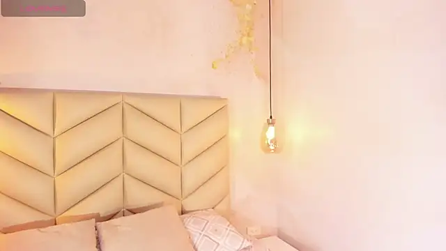 Snapshot of JESYSOZ23_ chatting on 09/16/25, 06:20 JESYSOZ23 online show from 09/16/25, 06:20