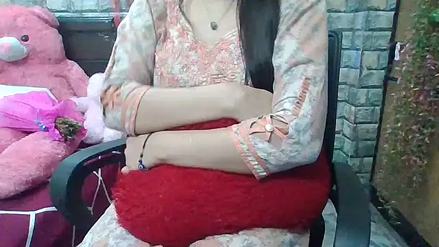 Snapshot of Sexy_iknoor chatting on 02/16/25, 08:10 Sexy iknoor online show from 02/16/25, 08:10