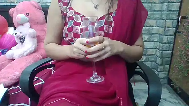 Snapshot of Sexy_iknoor chatting on 02/17/25, 11:13 Sexy iknoor online show from 02/17/25, 11:13