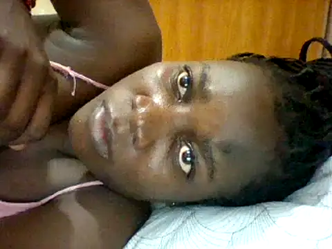 Snapshot of Alessandrajenna chatting on 03/10/25, 11:16 Alessandrajenna online show from 03/10/25, 11:16