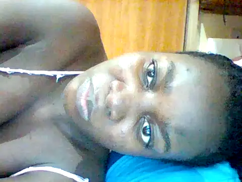 Snapshot of Alessandrajenna chatting on 09/11/25, 04:01 Alessandrajenna online show from 09/11/25, 04:01