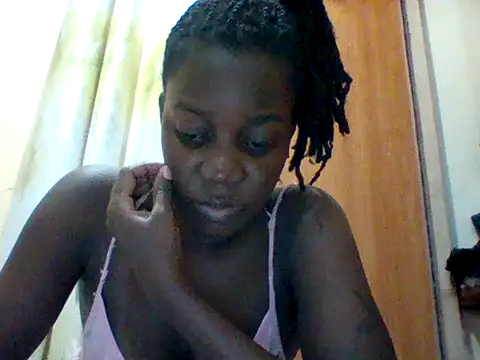 Snapshot of Alessandrajenna chatting on 09/11/25, 05:35 Alessandrajenna online show from 09/11/25, 05:35