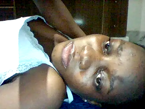 Alessandrajenna online show from 04/21/26, 07:06