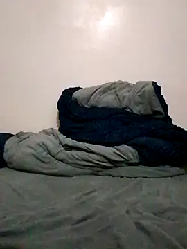 pretty-donna online show from 11/03/25, 12:17