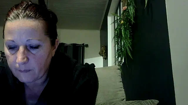 feline27 online show from 04/13/26, 09:09