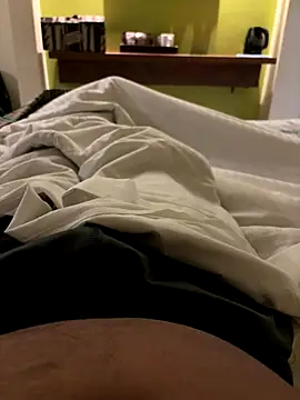 Snapshot of yourheroforfun chatting on 12/19/25, 07:21 yourheroforfun online show from 12/19/25, 07:21