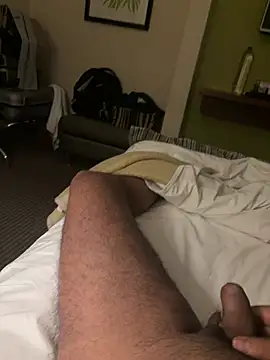 Snapshot of yourheroforfun chatting on 01/15/26, 08:12 yourheroforfun online show from 01/15/26, 08:12