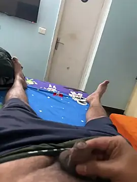 Snapshot of yourheroforfun chatting on 02/23/26, 06:05 yourheroforfun online show from 02/23/26, 06:05