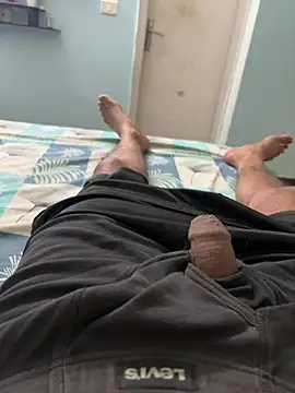 Snapshot of yourheroforfun chatting on 04/07/26, 06:41 yourheroforfun online show from 04/07/26, 06:41