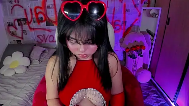 Snapshot of damn_that_booty chatting on 02/14/25, 11:10 damn that booty online show from 02/14/25, 11:10