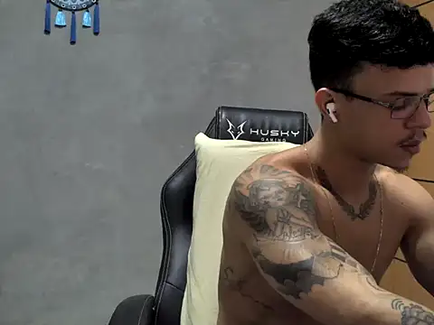 Gust027 online show from 04/21/26, 04:30