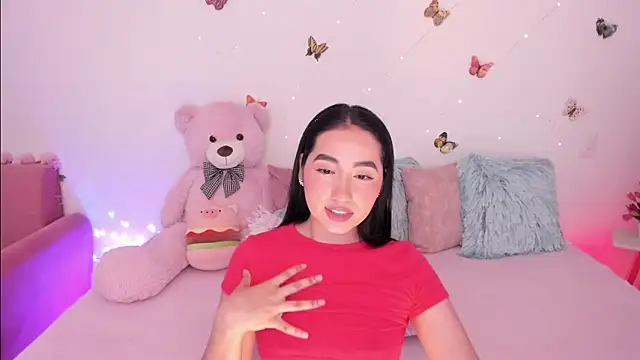 Zara uwu  online show from 04/23/26, 12:15