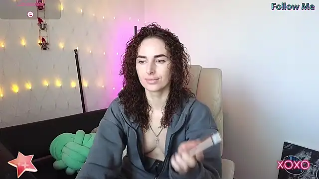 xx adrihanna xx online show from 02/07/25, 06:45